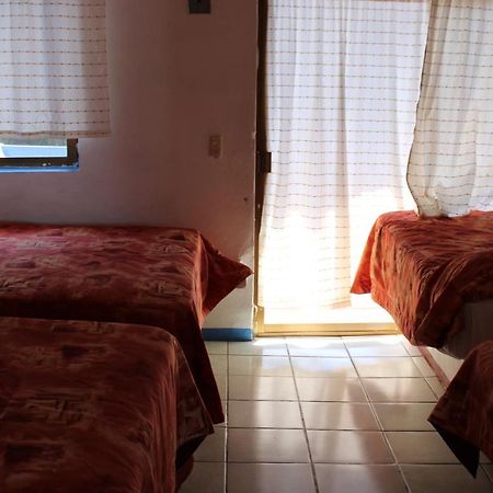 Bungalows Las Palomas ริงกอน เด กัวยาบิโตส ภายนอก รูปภาพ